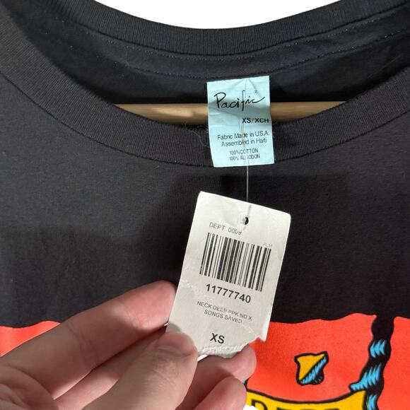 Neck Deep X Song's That Saved My Life NWT Men's XS Black Cotton S/S T-Shirt - Picture 5 of 9